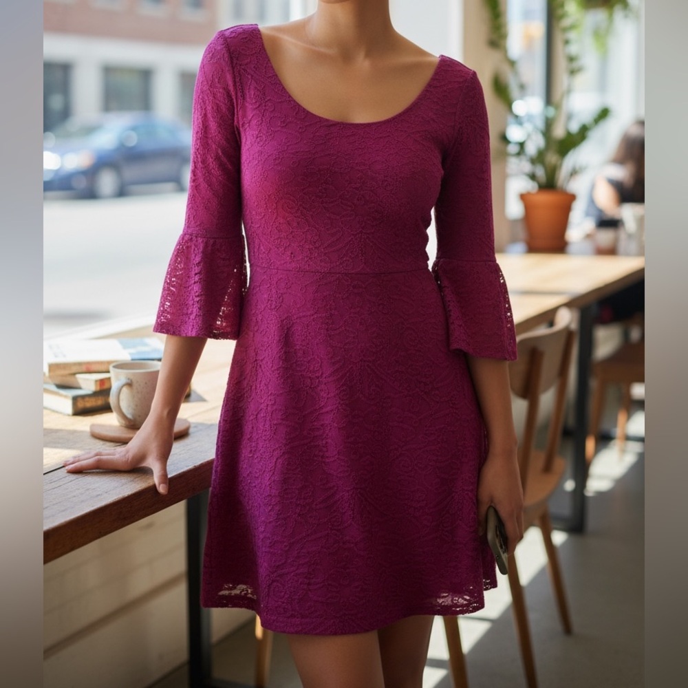 PAULA HIAN EDITH KNIT BROCADE FABRIC FLARE SLEEVE DRESS IN FUCSHIA SIZE SMALL